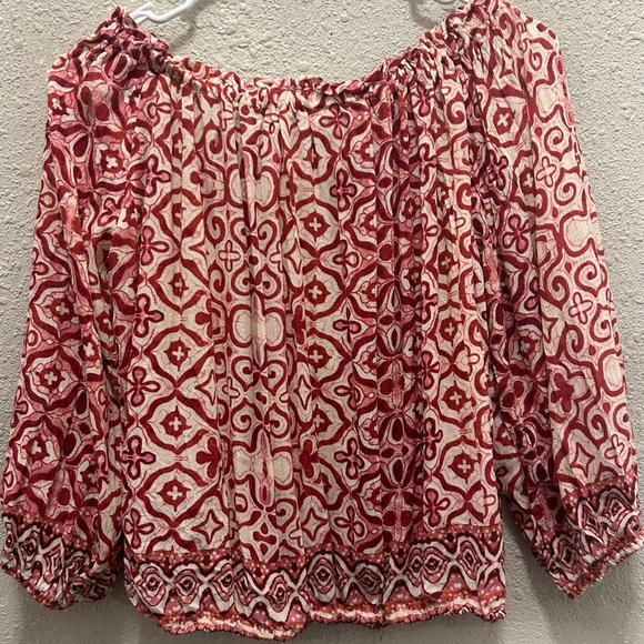 Nicole Miller Off the Shoulder Smocked Hems Pink and Red Blouse NWT M - Picture 4 of 5